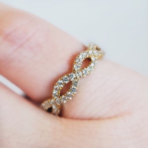 14KT Yellow Gold Infinity Design Diamond Band